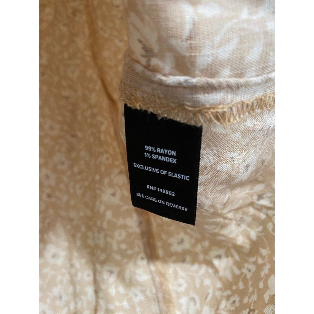 Torrid Rayon Slub Flutter Sleeve Top Vines Ditsy Floral Ginger Root Tan 0 L 12 - Picture 4 of 5